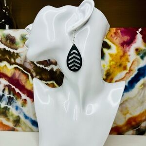 Leather earring black upside down v teardrop approx 2 1/2’ drop handmade